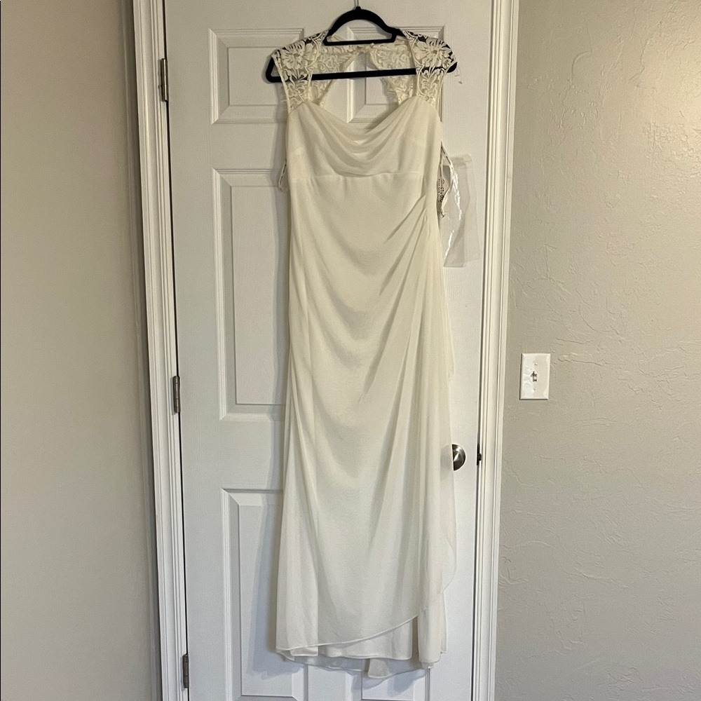 David's Bridal Ivory Lace Cap-Sleeve Gown